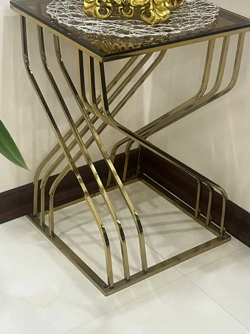 سه عدد میز|مبلمان خانگی و میز عسلی|ساوه, |دیوار