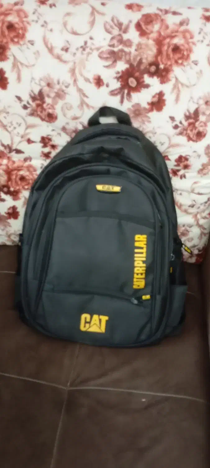 کاملاً سالم و اصلاً پارگی ندارها استفاده نشد|کیف، کفش، کمربند|رشت, باهنر|دیوار