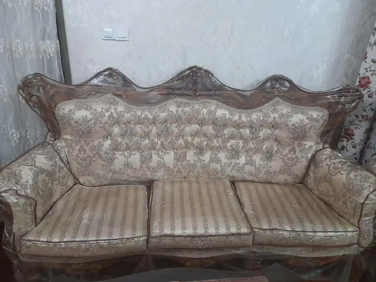 مبلمان سلطنتی در حدنو|مبلمان خانگی و میز عسلی|تهران, لویزان|دیوار