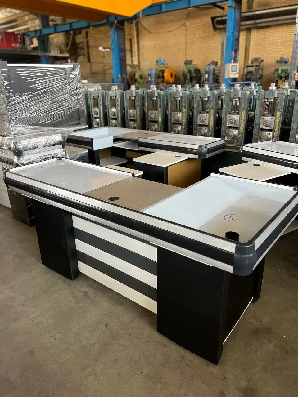 قفسه فروشگاهی وتجهیزات|فروشگاه و مغازه|سراوان, |دیوار