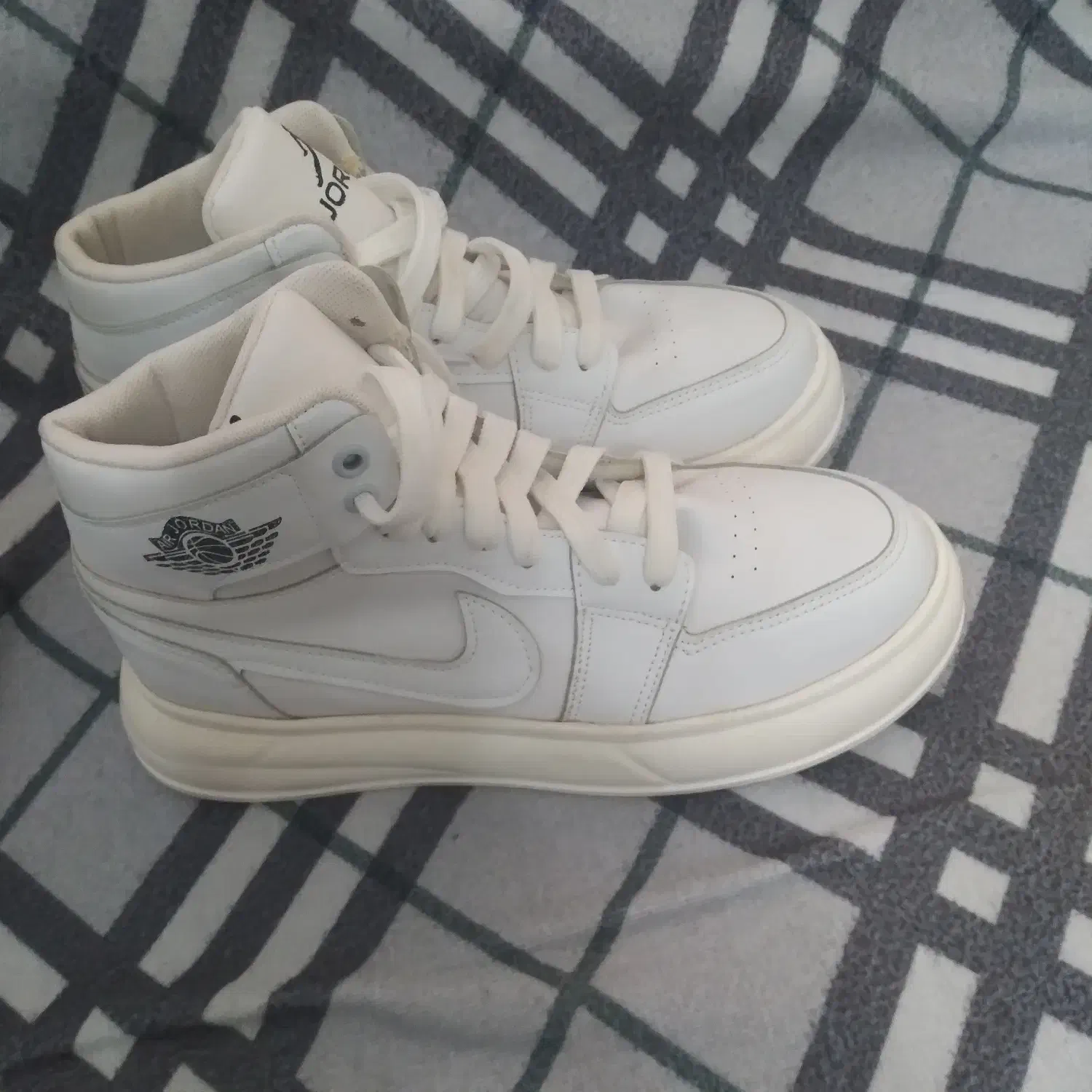 کتونی نو|کیف، کفش، کمربند|آستارا, |دیوار