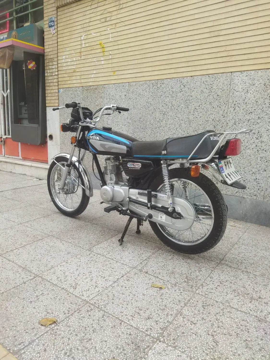 موتور هوندا صدف83 پلاک ملی با کارت سوخت فعال|موتورسیکلت|اصفهان, شهرک کاوه|دیوار