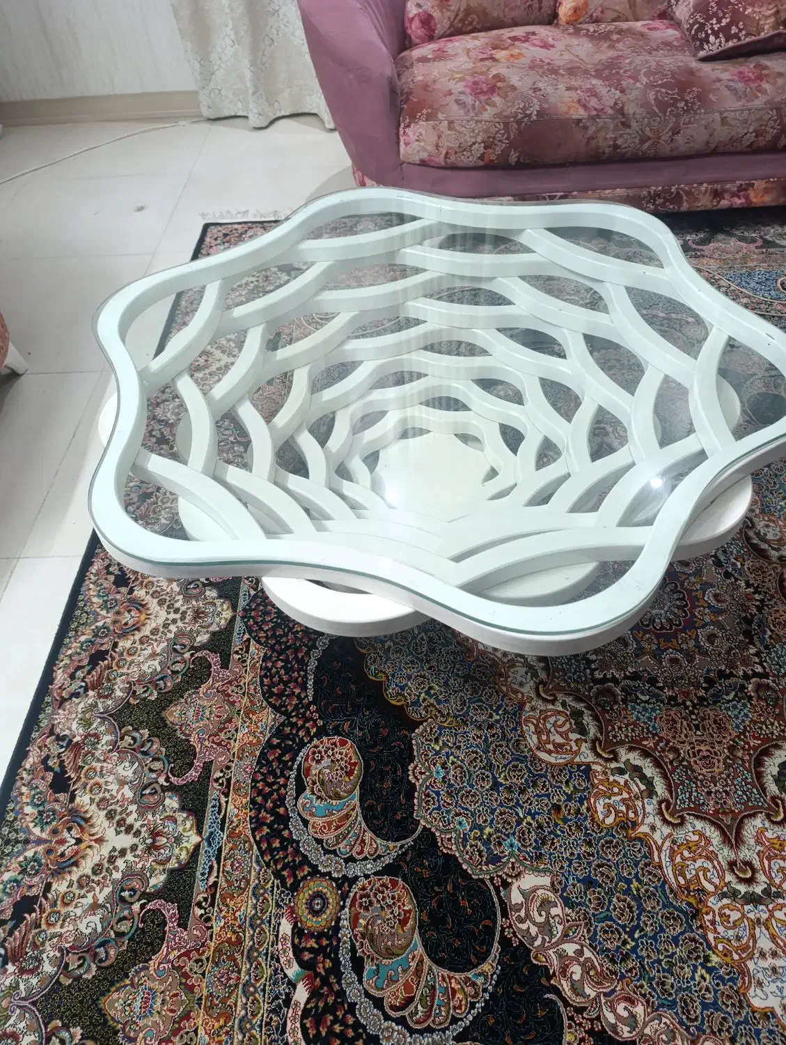 میز تک بزرگ|مبلمان خانگی و میز عسلی|اصفهان, الهیه|دیوار