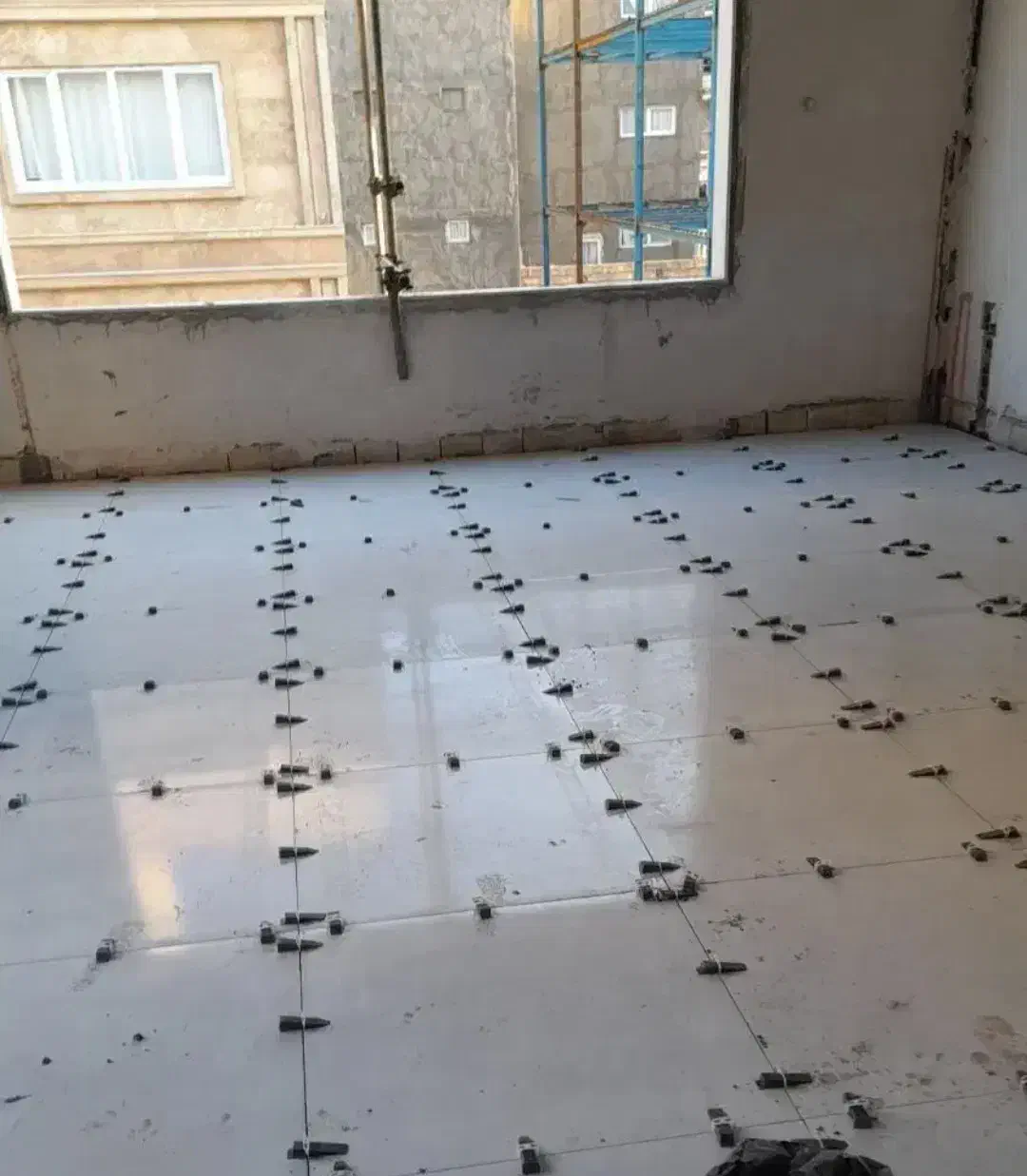 کاشی کار و خورده کار و تخریب انجام داده میشود|خدمات پیشه و مهارت|قشم, |دیوار