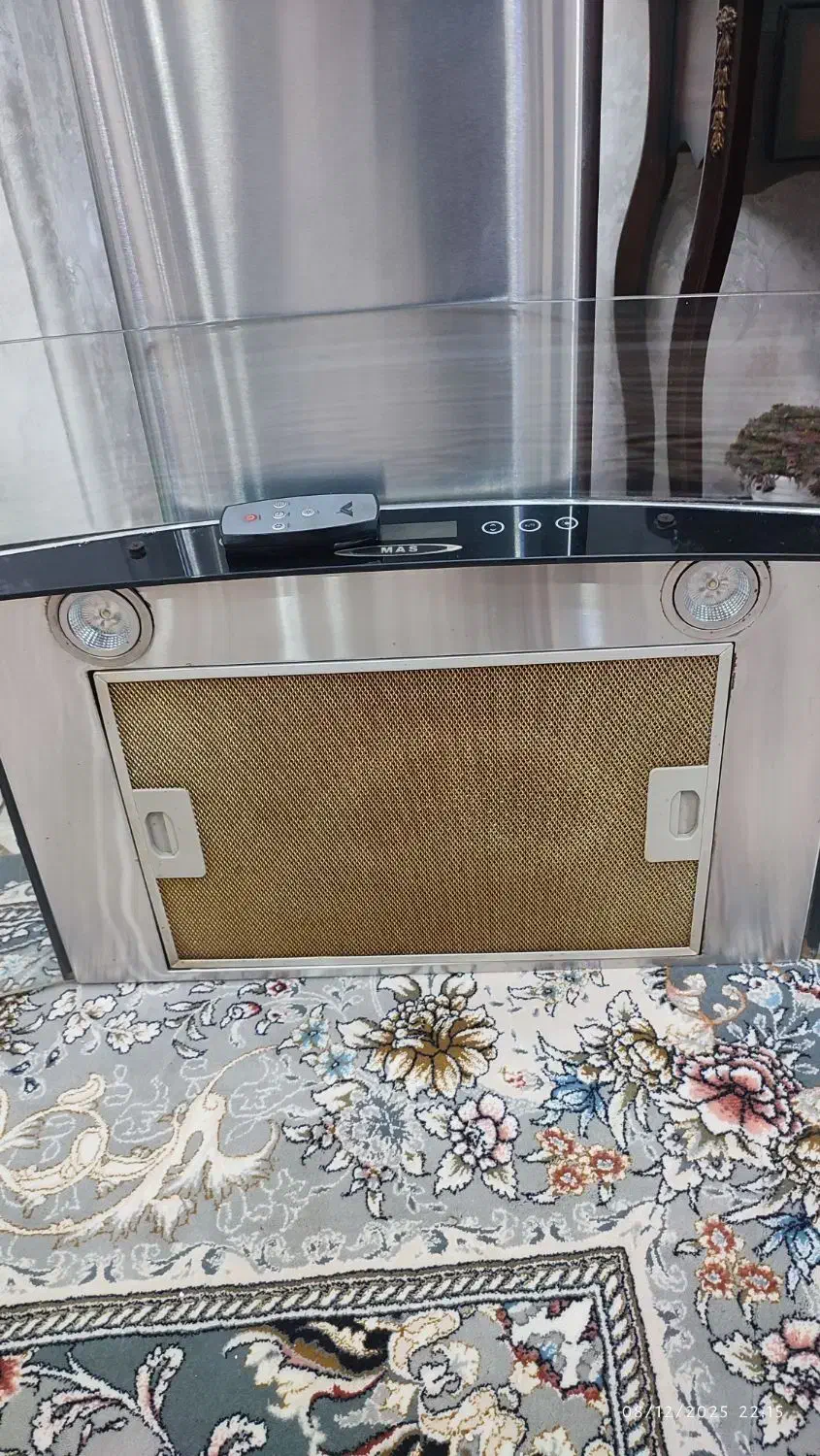 هود مث|هود|رشت, توشیبا|دیوار