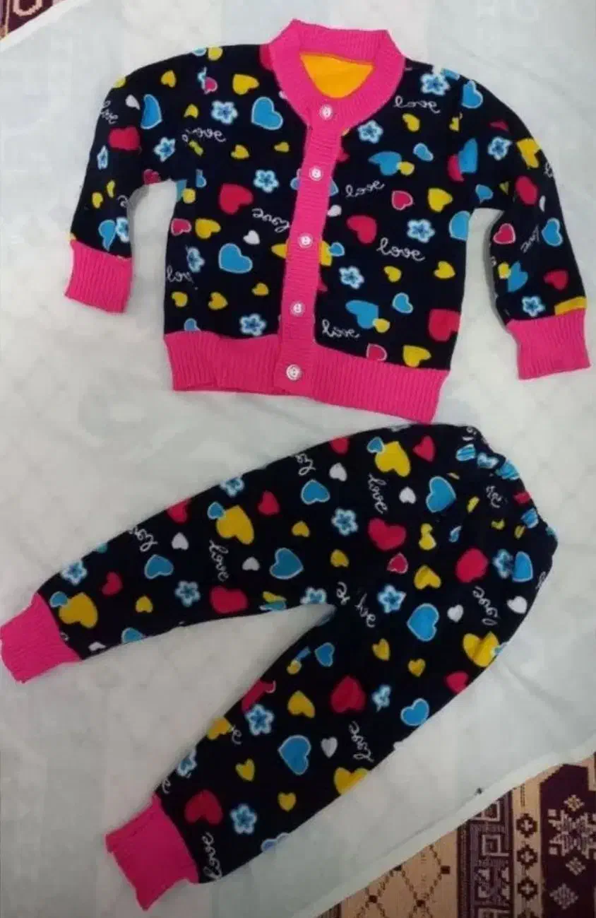 لباس گرم|کفش و لباس بچه|قم, شهر قائم|دیوار