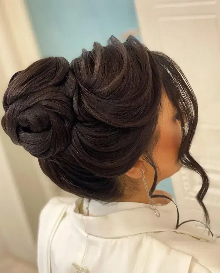 میکاپ و شینیون محفلی|خدمات آرایشگری و زیبایی|اصفهان, عمان سامانی|دیوار