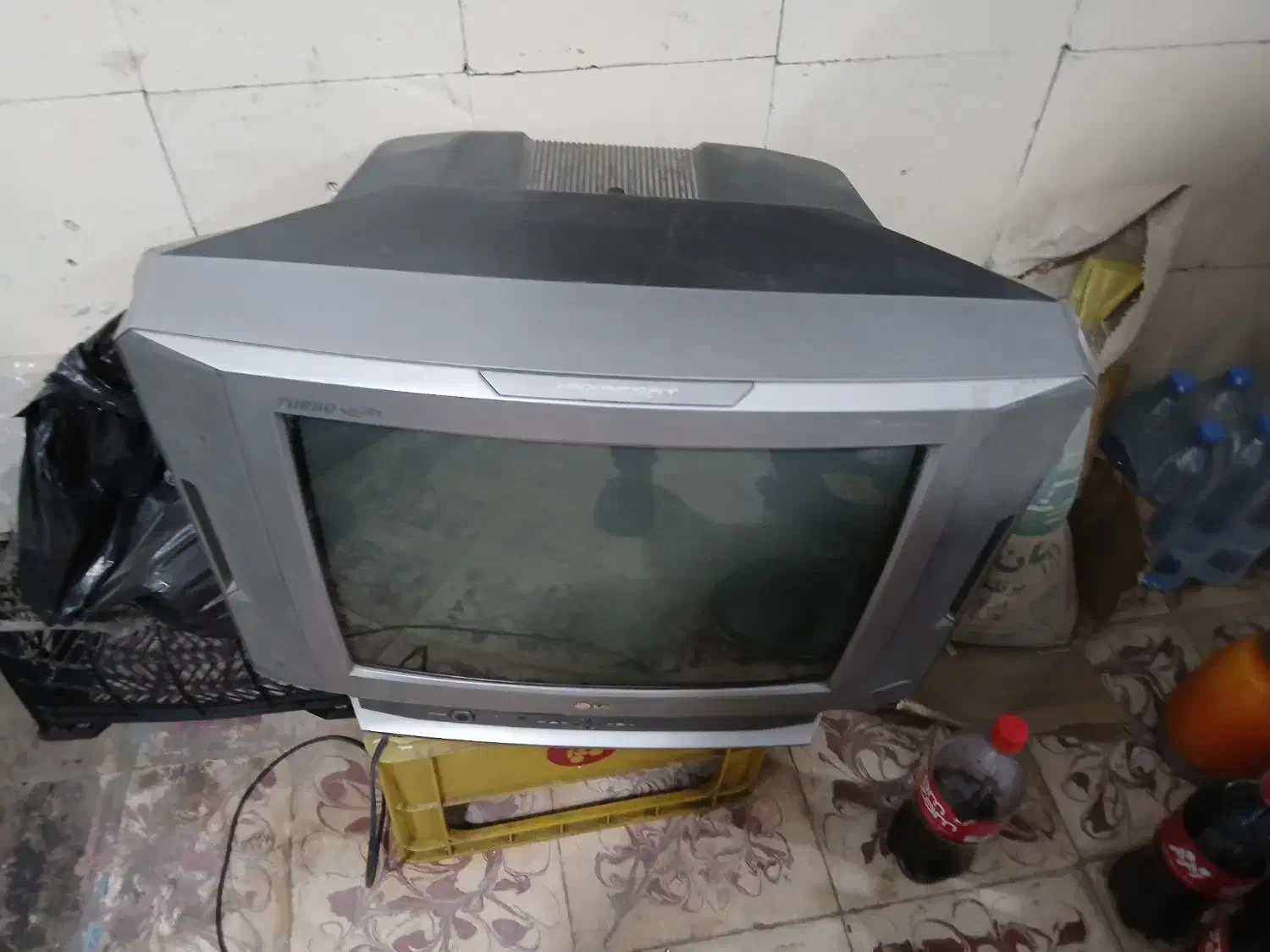 تلوزیون ال جی ۲۱ اینچ|تلویزیون و پروژکتور|زرگرشهر, |دیوار