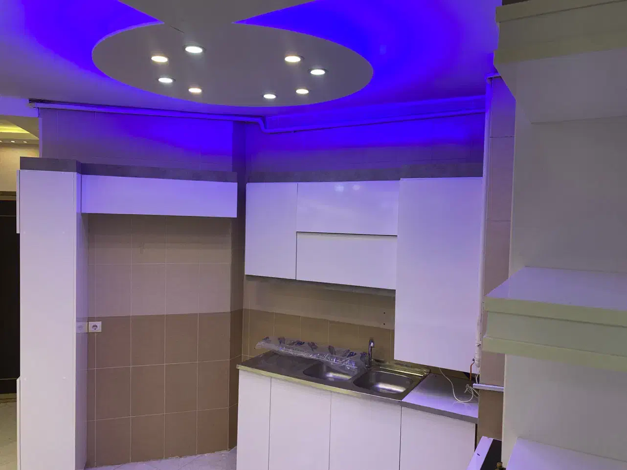 فروش واحد ۱۰۰ متری لوکس مسکن مهر لپویی|فروش آپارتمان|زرقان, |دیوار