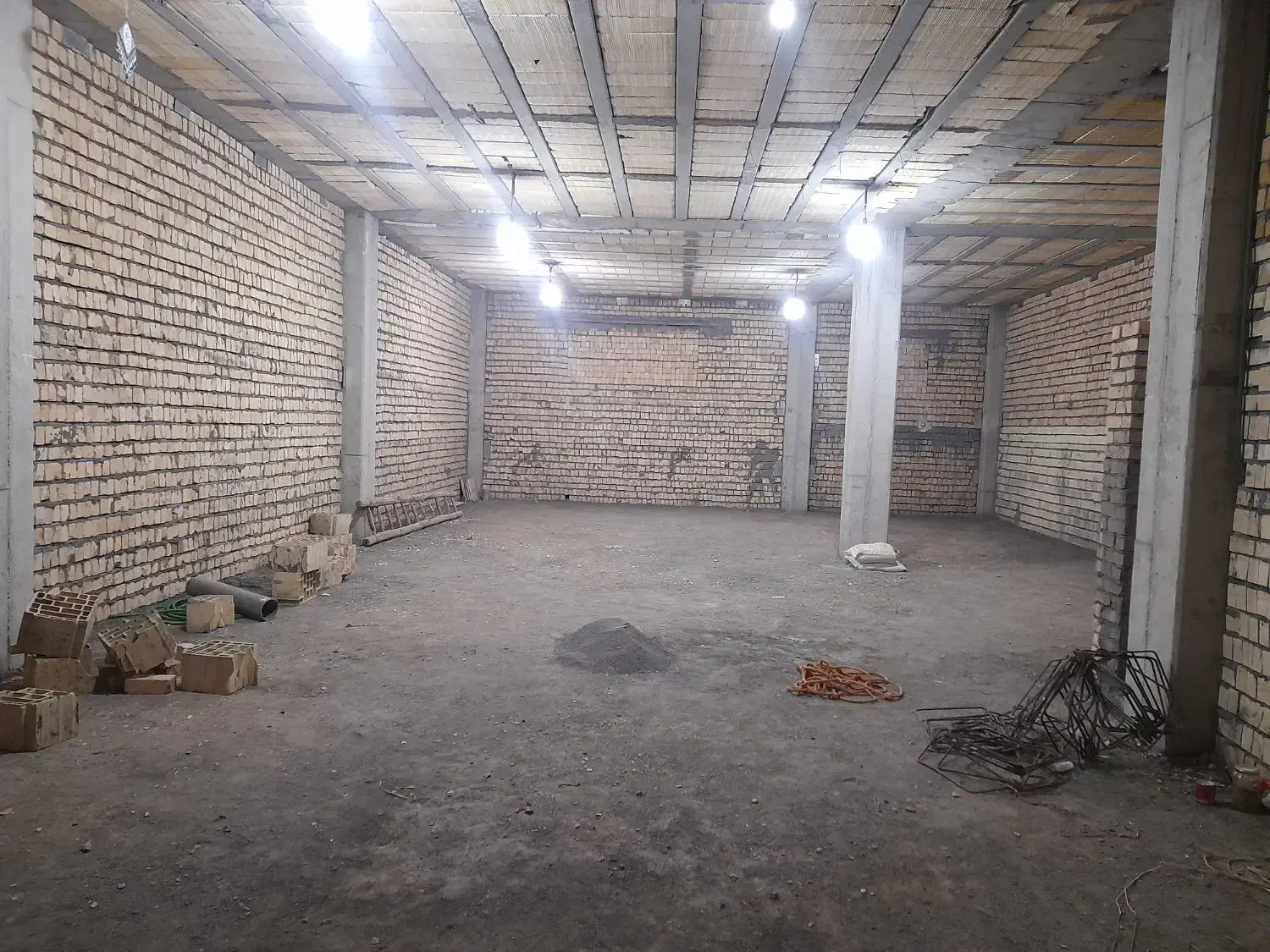 اجاره انبار|اجارهٔ دفتر صنعتی، کشاورزی، تجاری|داران, |دیوار