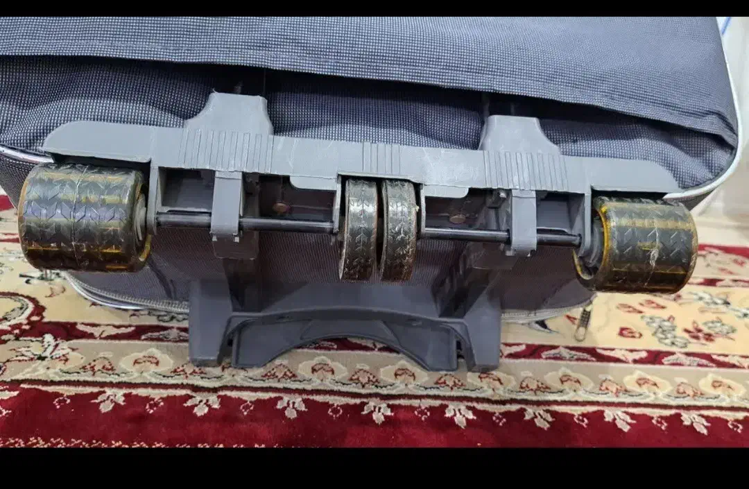 چمدان بزرگ پارچه برزنت خوب قیمت۱۴۰۰|کیف، کفش، کمربند|فردیس, منظریه|دیوار