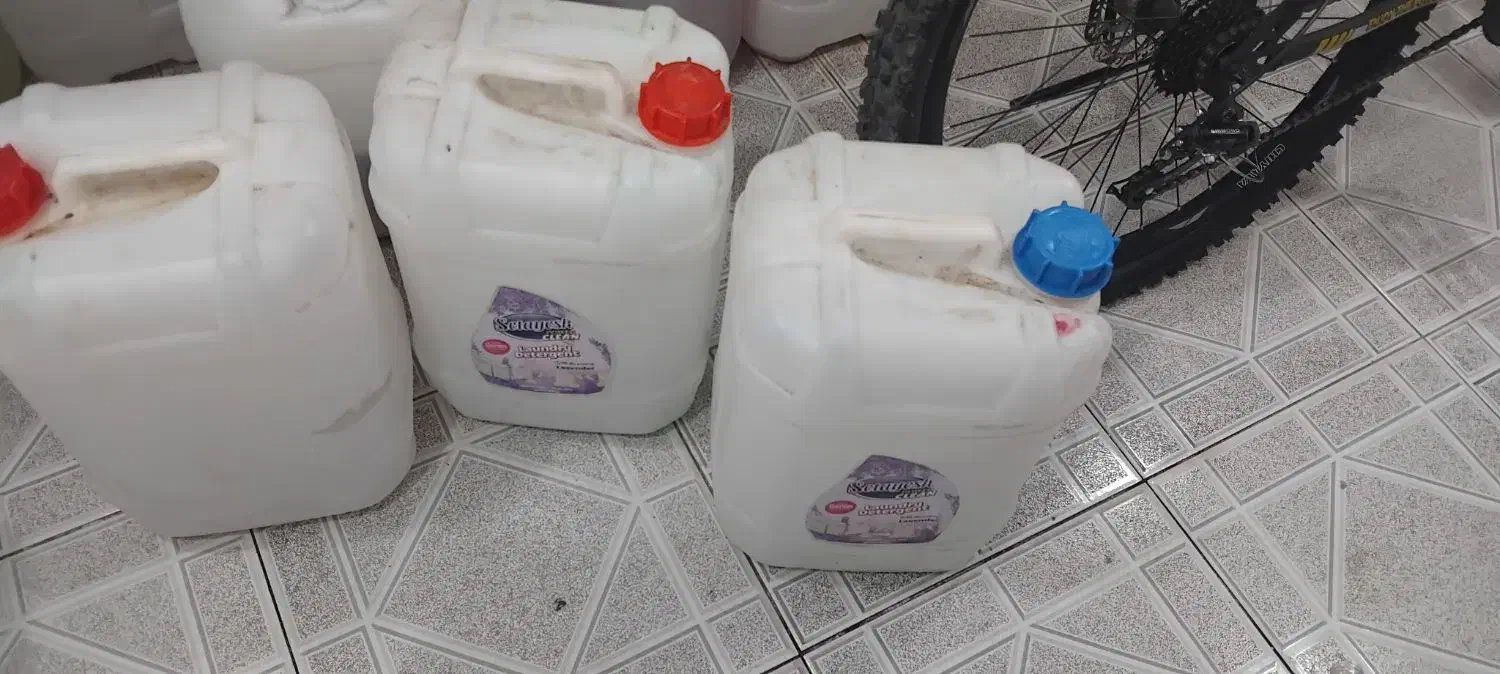 بیست لیتری نو دونه۴۵|ظروف نگهدارنده، پلاستیکی، یک‌بارمصرف|دوگنبدان, |دیوار