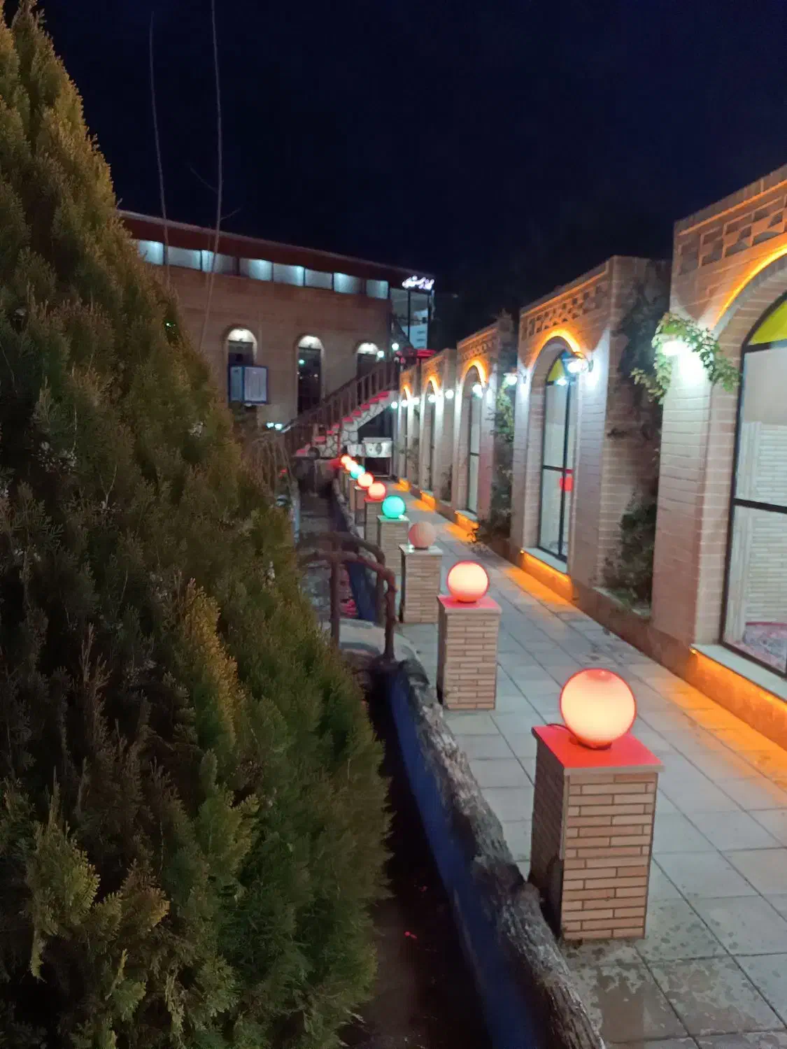 *دعوت به همکاری *|استخدام خدمات فروشگاه و رستوران|خمین, |دیوار