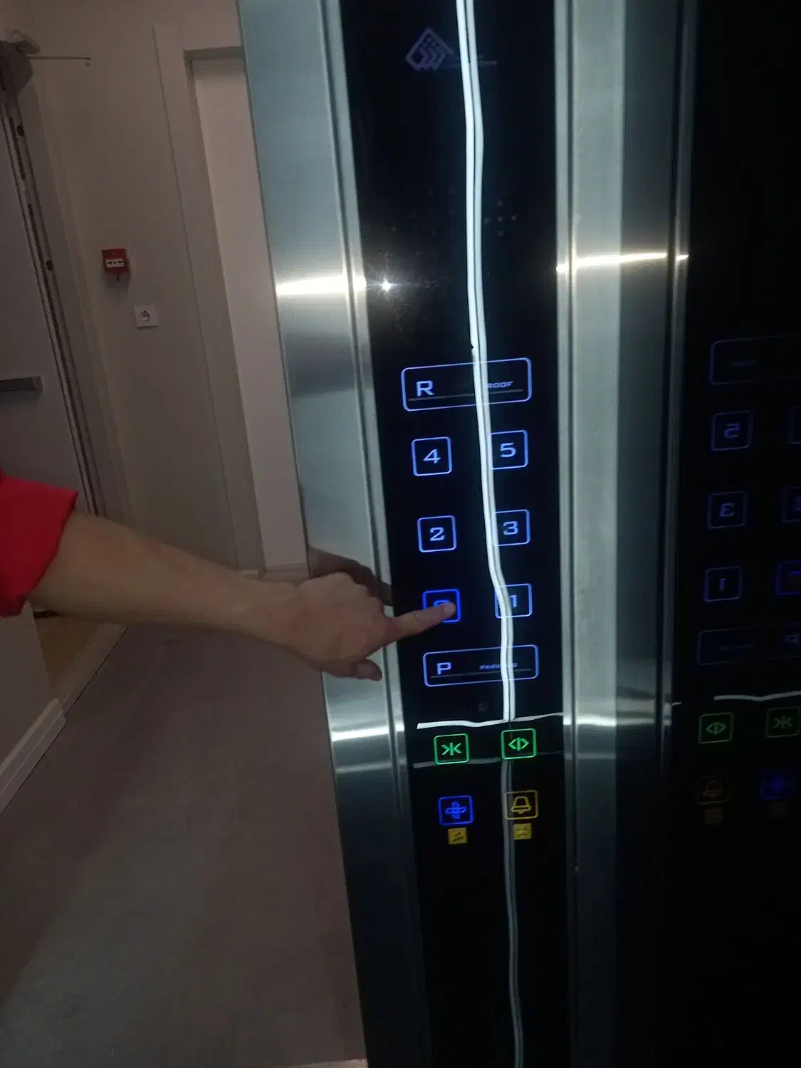 93مترکلید نخورده میرداماد فول امکانات