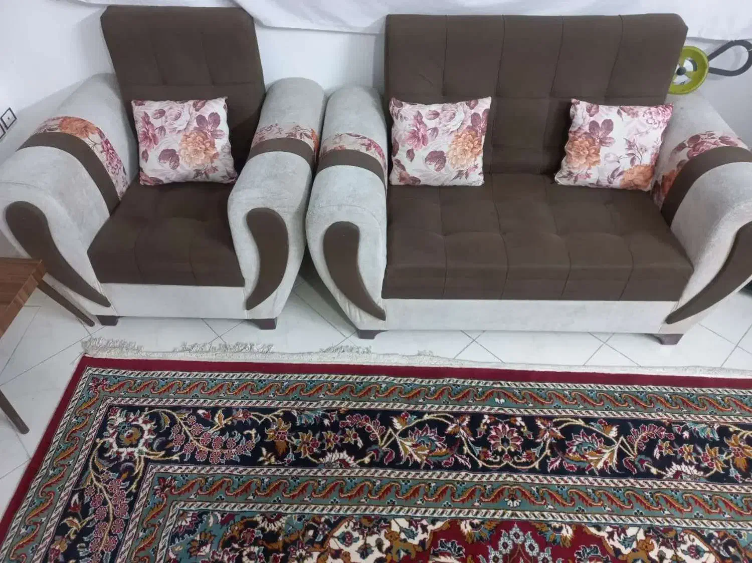 مبل راحتی ۷ نفره|مبلمان خانگی و میز عسلی|مشهد, چهارچشمه|دیوار