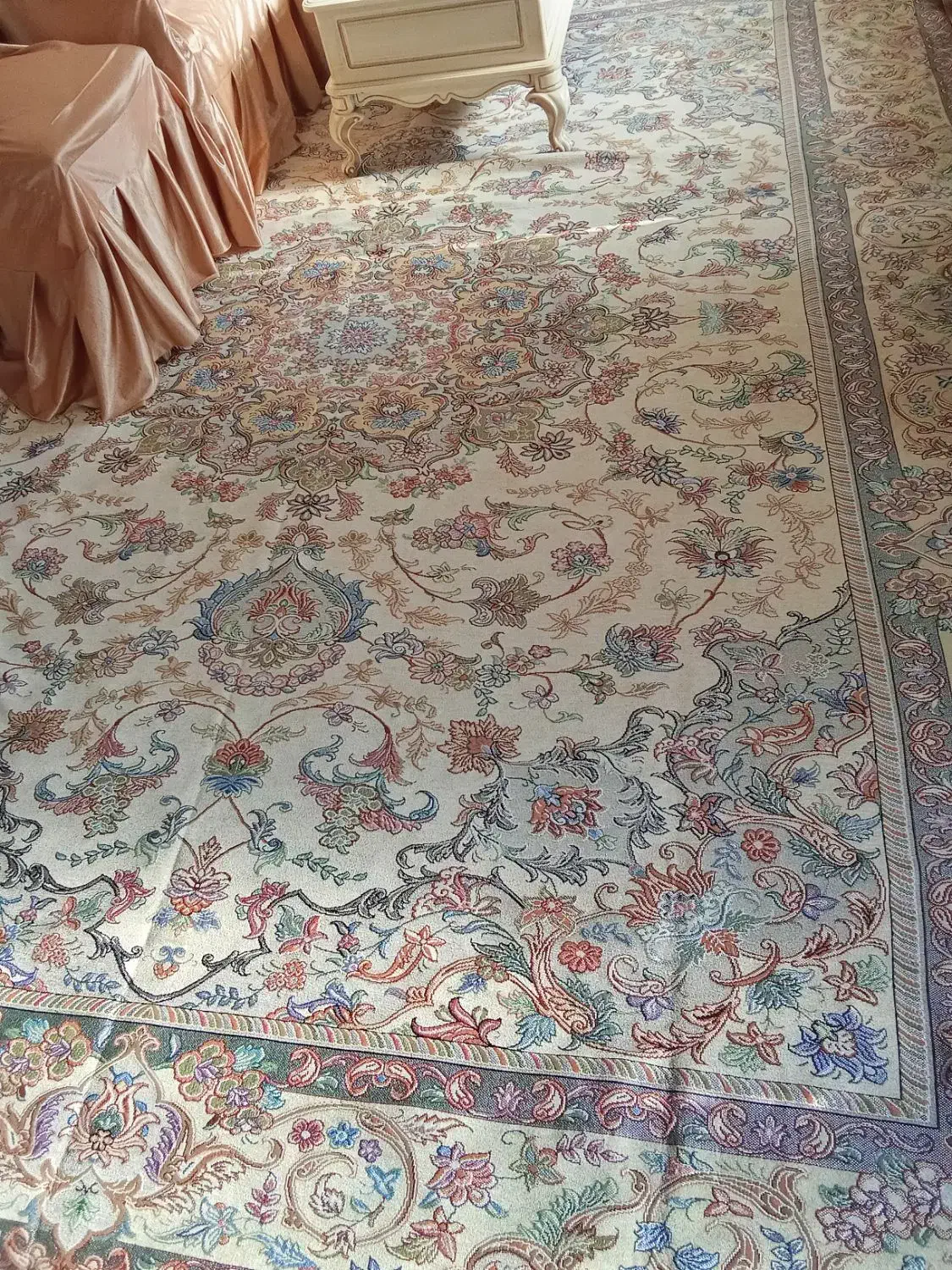 رو فرشی|روفرشی|تبریز, |دیوار