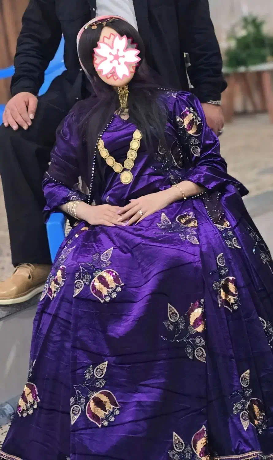 لباس محلی مخمل|لباس|دهدشت, |دیوار