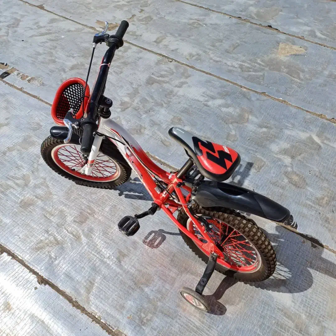 دوچرخه بچهگانه رامبو سایز ۱۶|دوچرخه، اسکیت، اسکوتر|کرج, شهرک جهاننما|دیوار