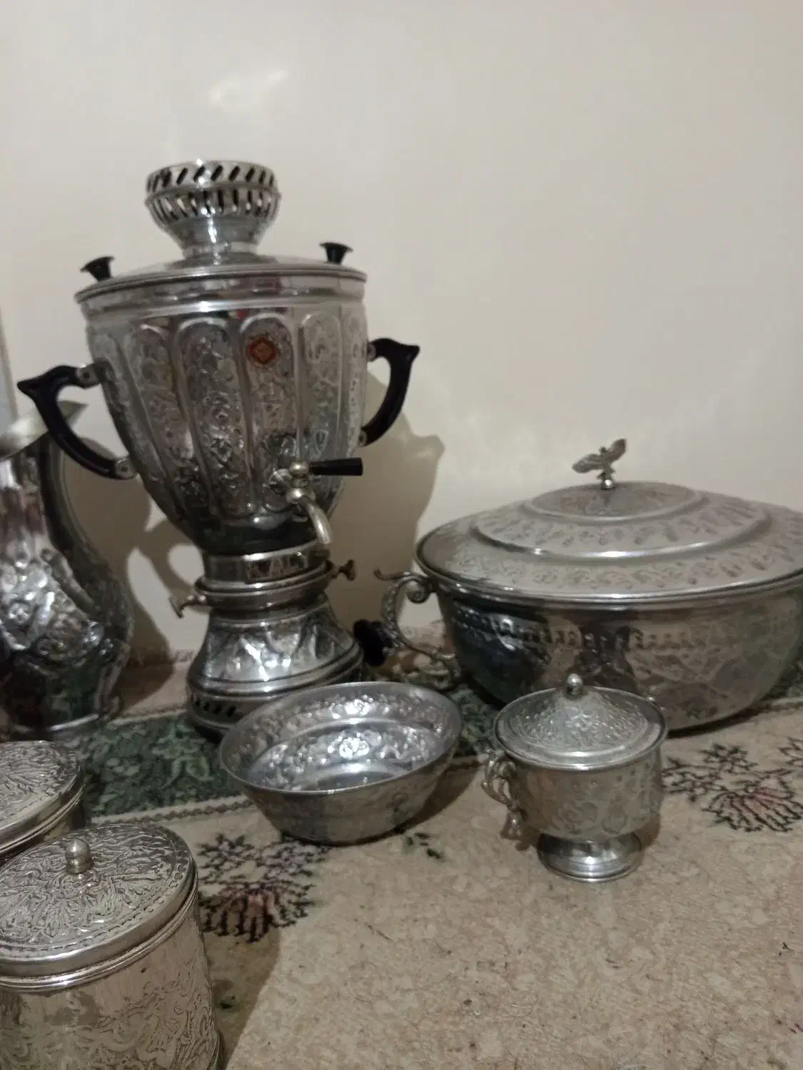 سرویس نه تیکه سماور گازی کنده کاری شده|سماور، چایساز، قهوهساز|مشهد, هفده شهریور|دیوار