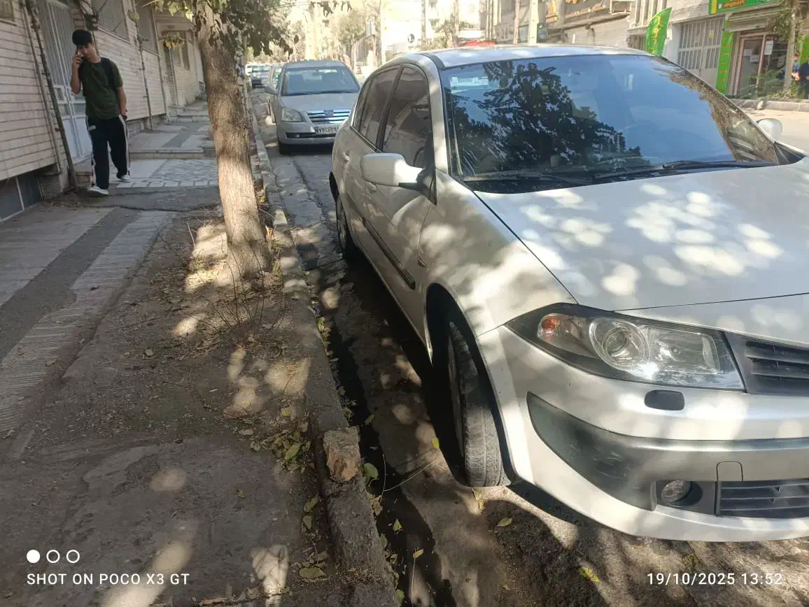 مگان مدل 2006 دنده‌ای|خودرو سواری و وانت|کرج, فاز ۳ گوهردشت|دیوار