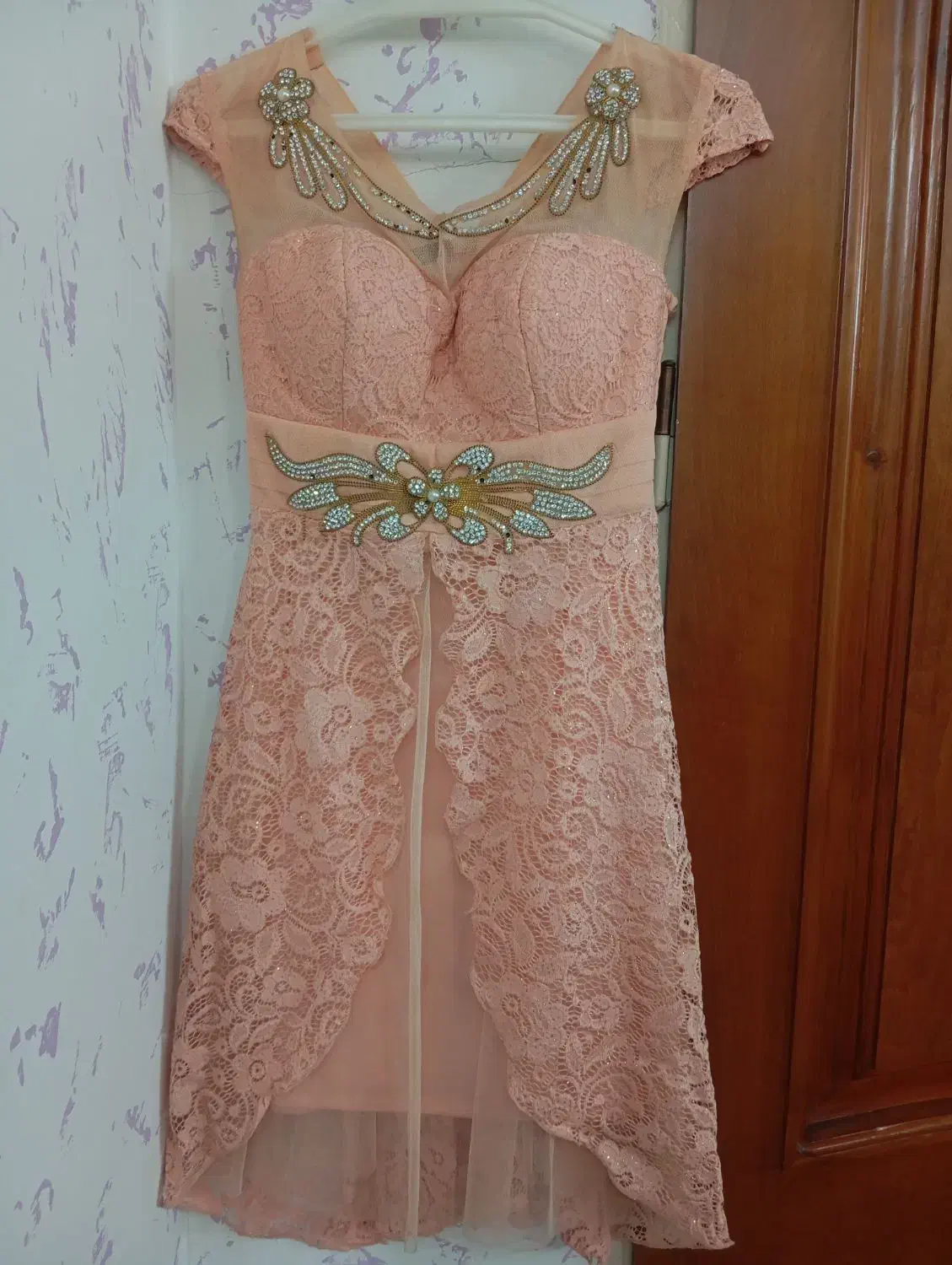 لباس مجلسی|لباس|مشهد, طبرسی شمالی|دیوار