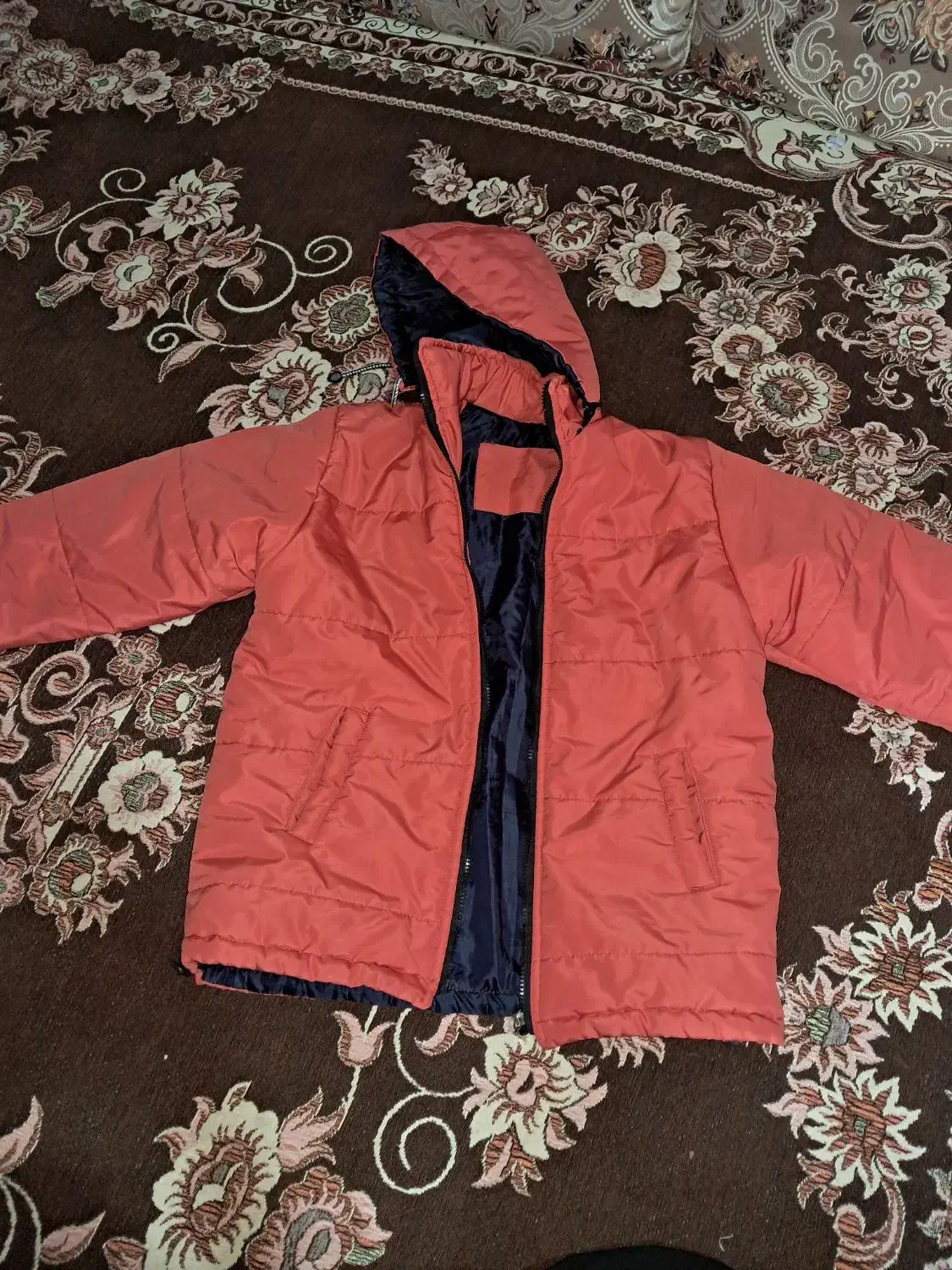 بارونی|لباس|مسجد سلیمان, |دیوار