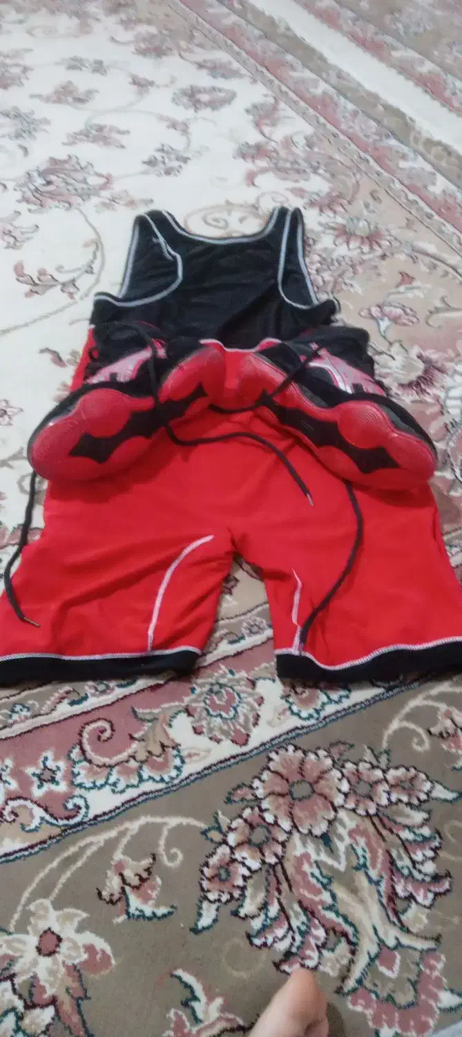 لباس کشتی وکفش|لباس|مشهد, لک لک|دیوار