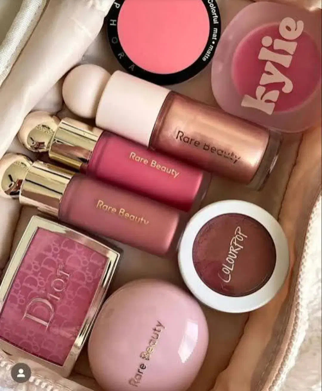 لوازم آرایشی بهداشتی|آرایشی، بهداشتی، درمانی|قروه, |دیوار