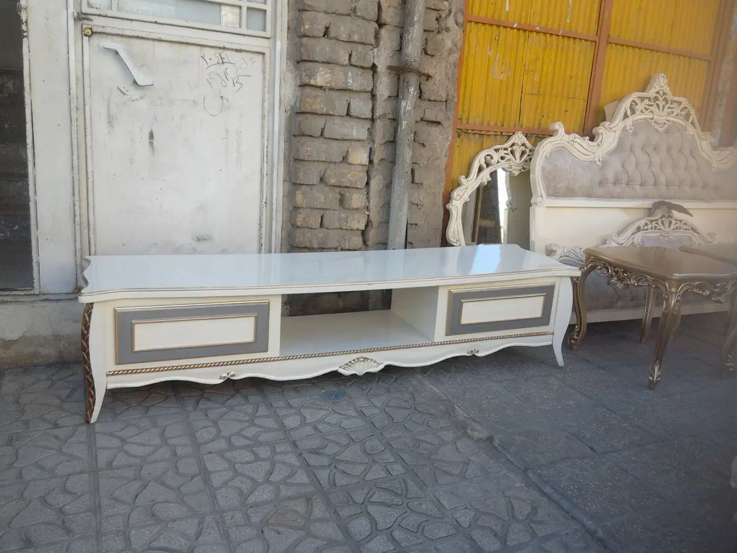 ساخت وتعمیر کمد دیواری کارهای تک وسفارشی|جاکفشی، کمد، دراور|قم, کاسه گران|دیوار