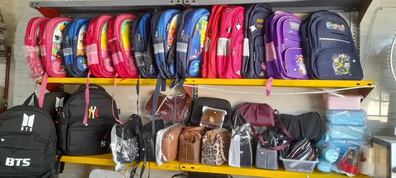 کوله کیف|کیف، کفش، کمربند|بروجرد, |دیوار