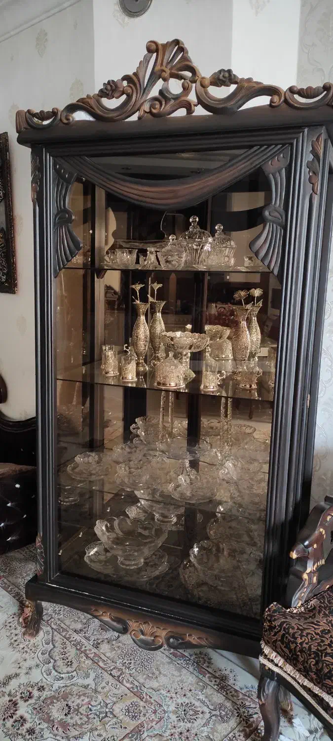 ویترین چوبی|بوفه، ویترین، کنسول|اصفهان, بهارستان (مخابرات)|دیوار