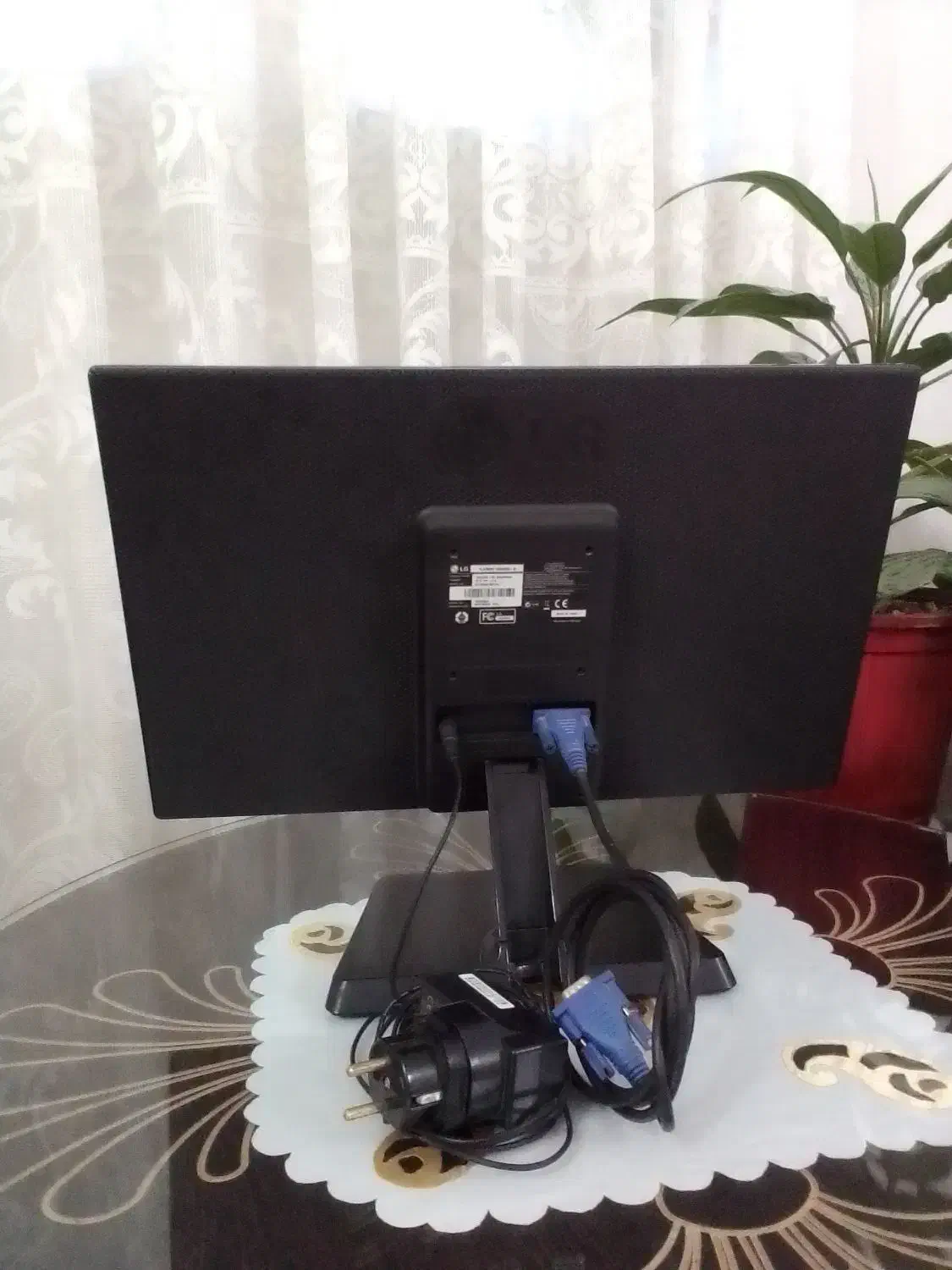 مانیتور الجی 19 الجی LED شیک و تمیز|قطعات و لوازم جانبی رایانه|لاهیجان, لیالستان|دیوار