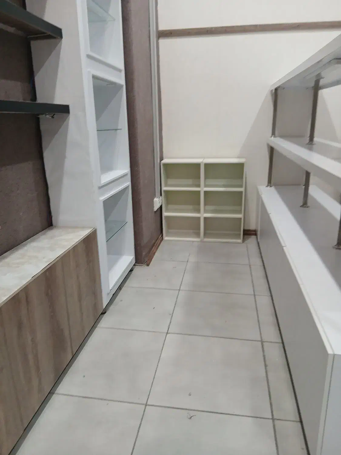 ویترین ودکورکامل مغازه|فروشگاه و مغازه|مشهد, حسابی جنوبی (شهرک غرب)|دیوار