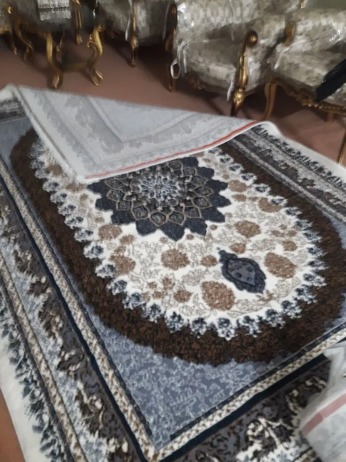 فرش ۶متری نونو|فرش|سبزوار, قاضی زاد|دیوار