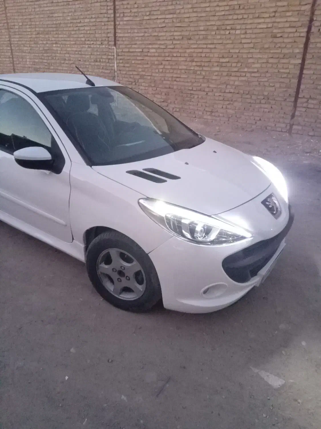 پژو ۲۰۷ tu5مدل ۱۳۹۶|خودرو سواری و وانت|تربتحیدریه, بهشت عسکری|دیوار