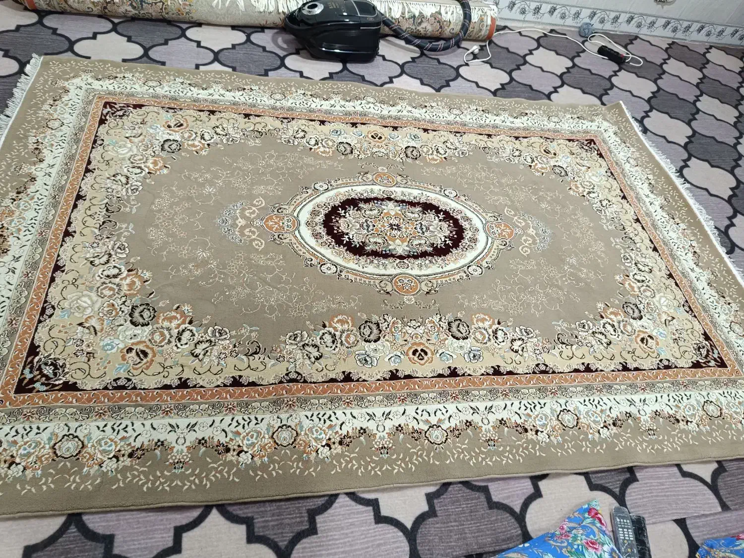 فرش۶متری|فرش|رباطکریم, نصیرشهر|دیوار