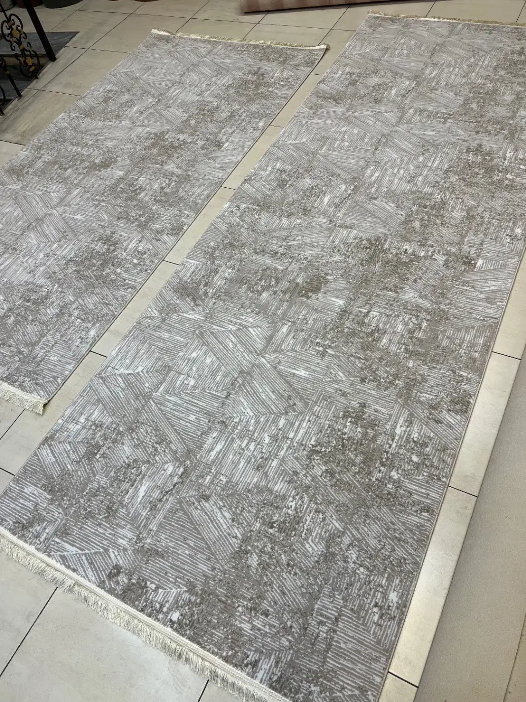 فرش ۳*۱/۵ و ۴*۱/۵ مینیمال و جدید|فرش|تبریز, |دیوار