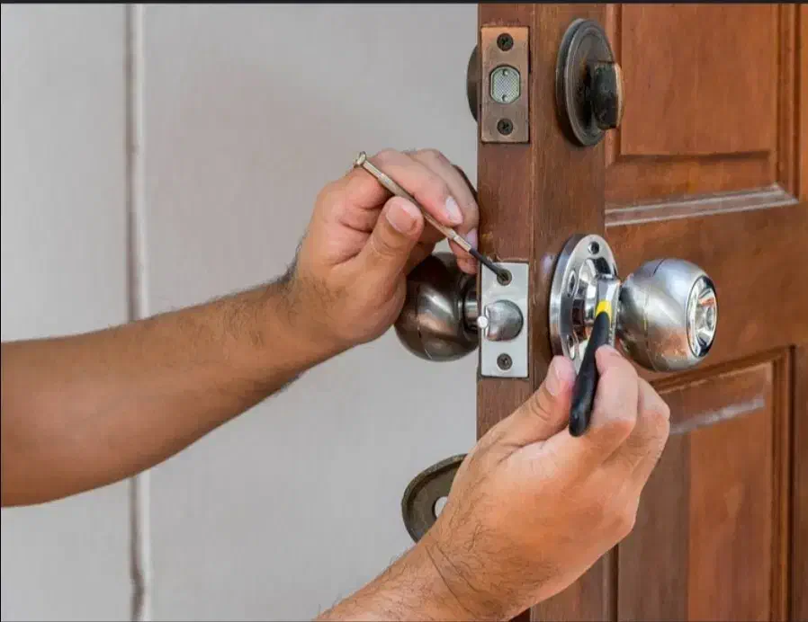 کلید سازی سیار شبانه روزی ( بهادری )|خدمات پیشه و مهارت|کرمانشاه, |دیوار