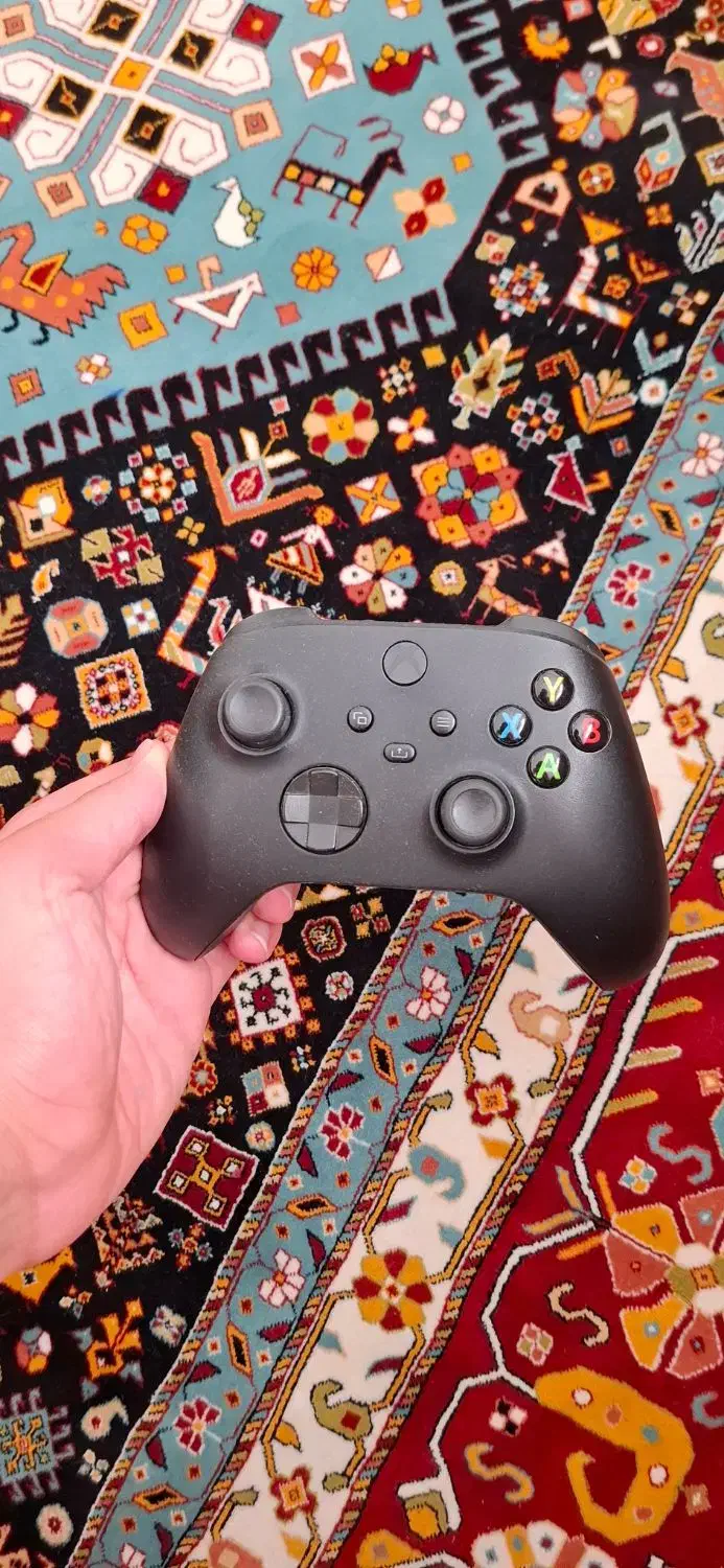 یک عدد کنسول xbox سری x|کنسول، بازی ویدئویی و آنلاین|اندیشه, اندیشه فاز ۳|دیوار