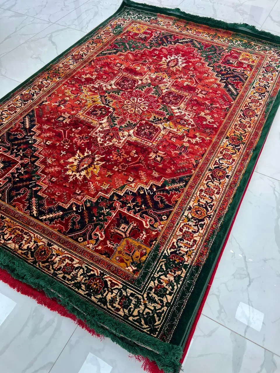 انتخاب جذاب برای خاص پسندان|فرش|رشت, حومه رشت|دیوار