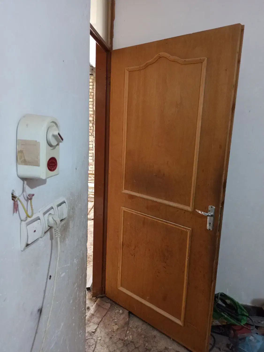 درب چوبی|مصالح و تجهیزات ساختمان|خرمشهر, |دیوار