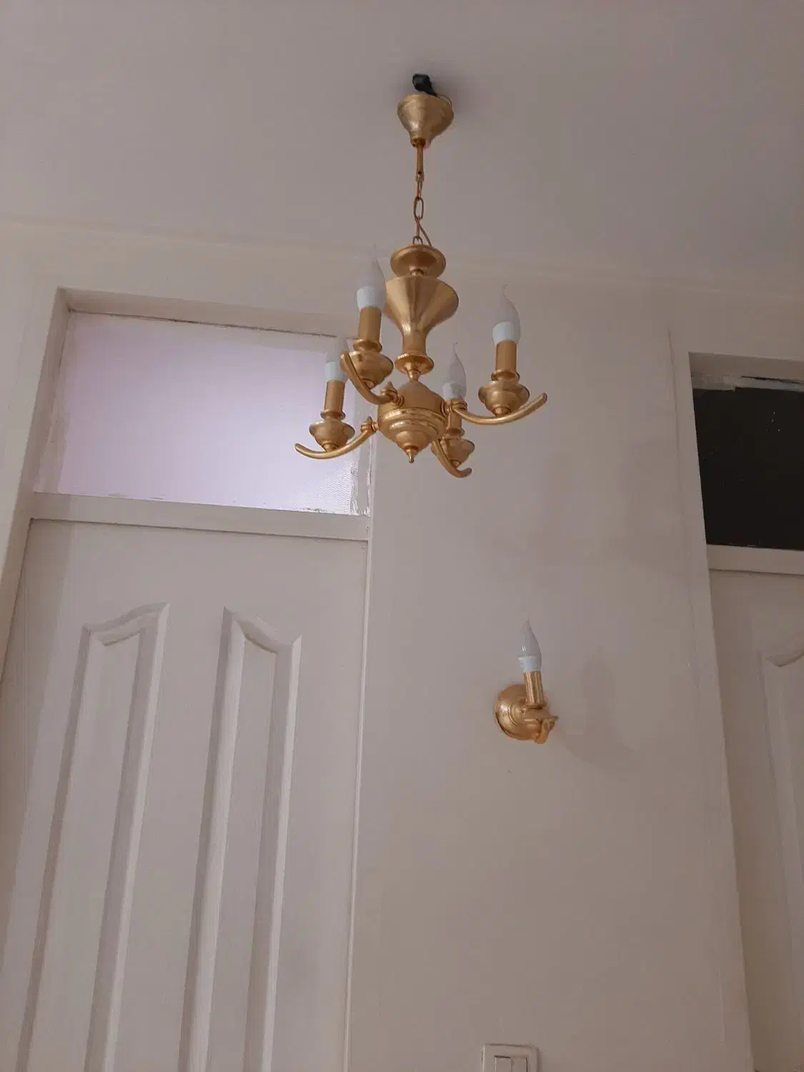 لوستر ۴ شاخه آبکاری طلا|لوستر و چراغ آویز|اهواز, کوی باهنر|دیوار