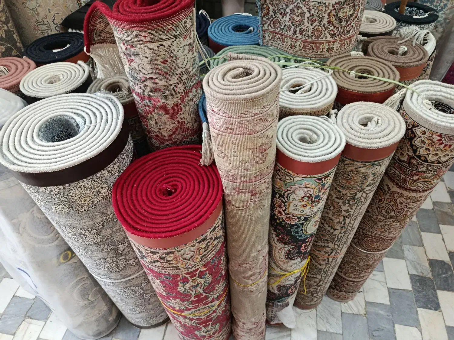 کناره و فرش آشپز خونه|فرش|بیرجند, |دیوار