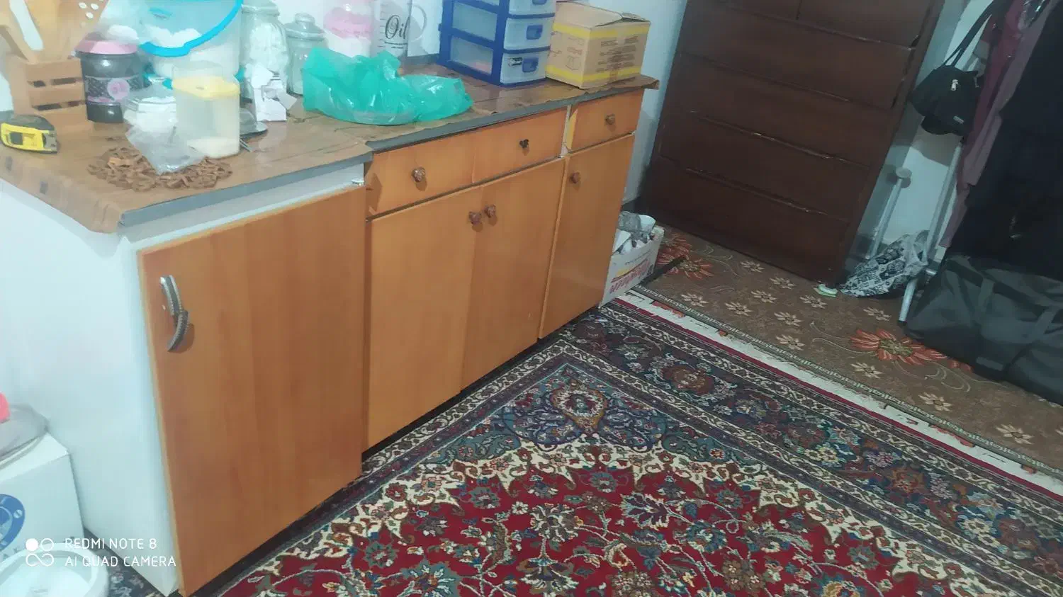 چند عدد کابینت تمیز ،اجاق گاز عالی و آبگرمکن لورچ|مصالح و تجهیزات ساختمان|نهاوند, |دیوار