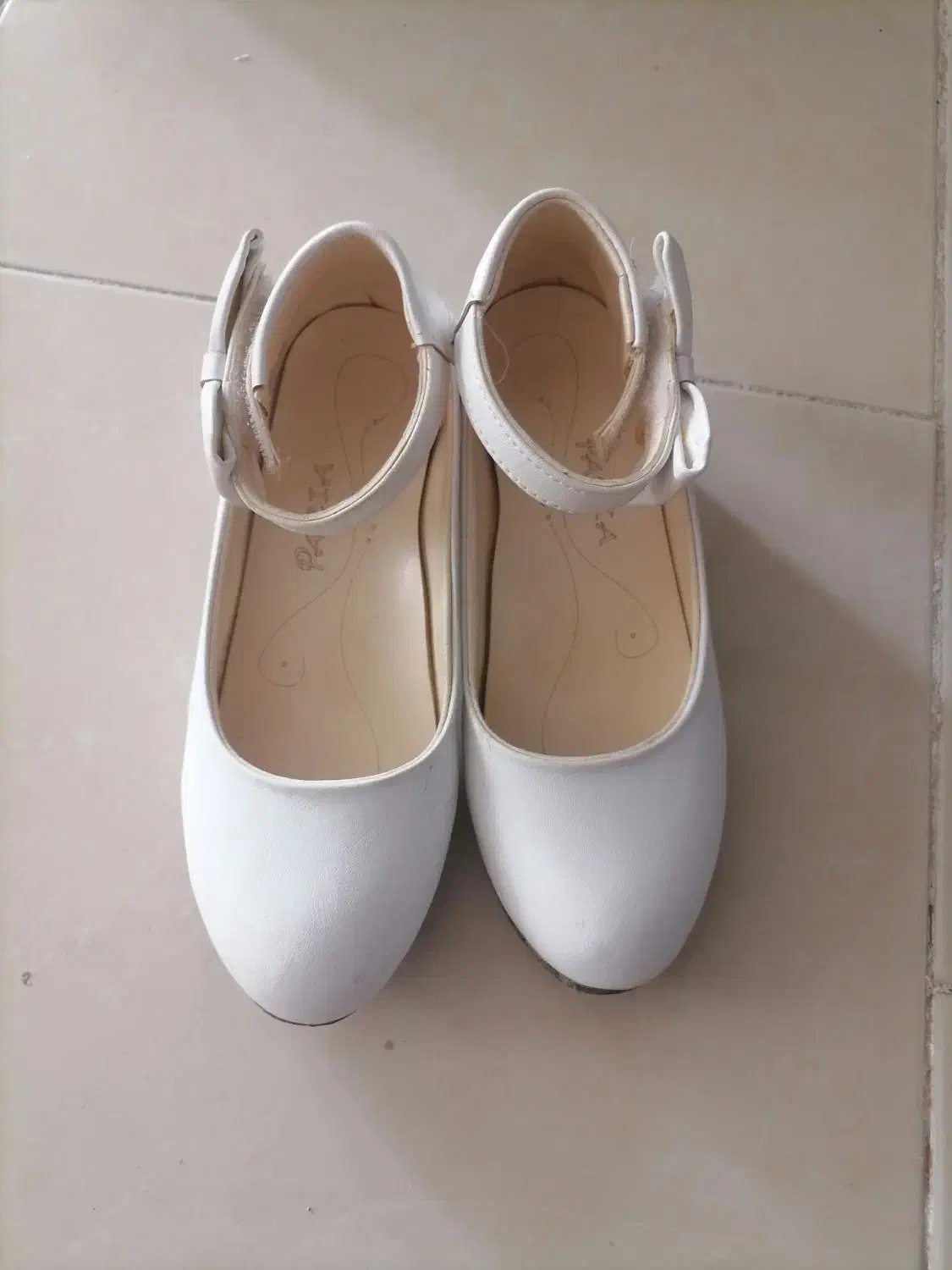 کفش دخترانه|کفش و لباس بچه|بیرجند, |دیوار