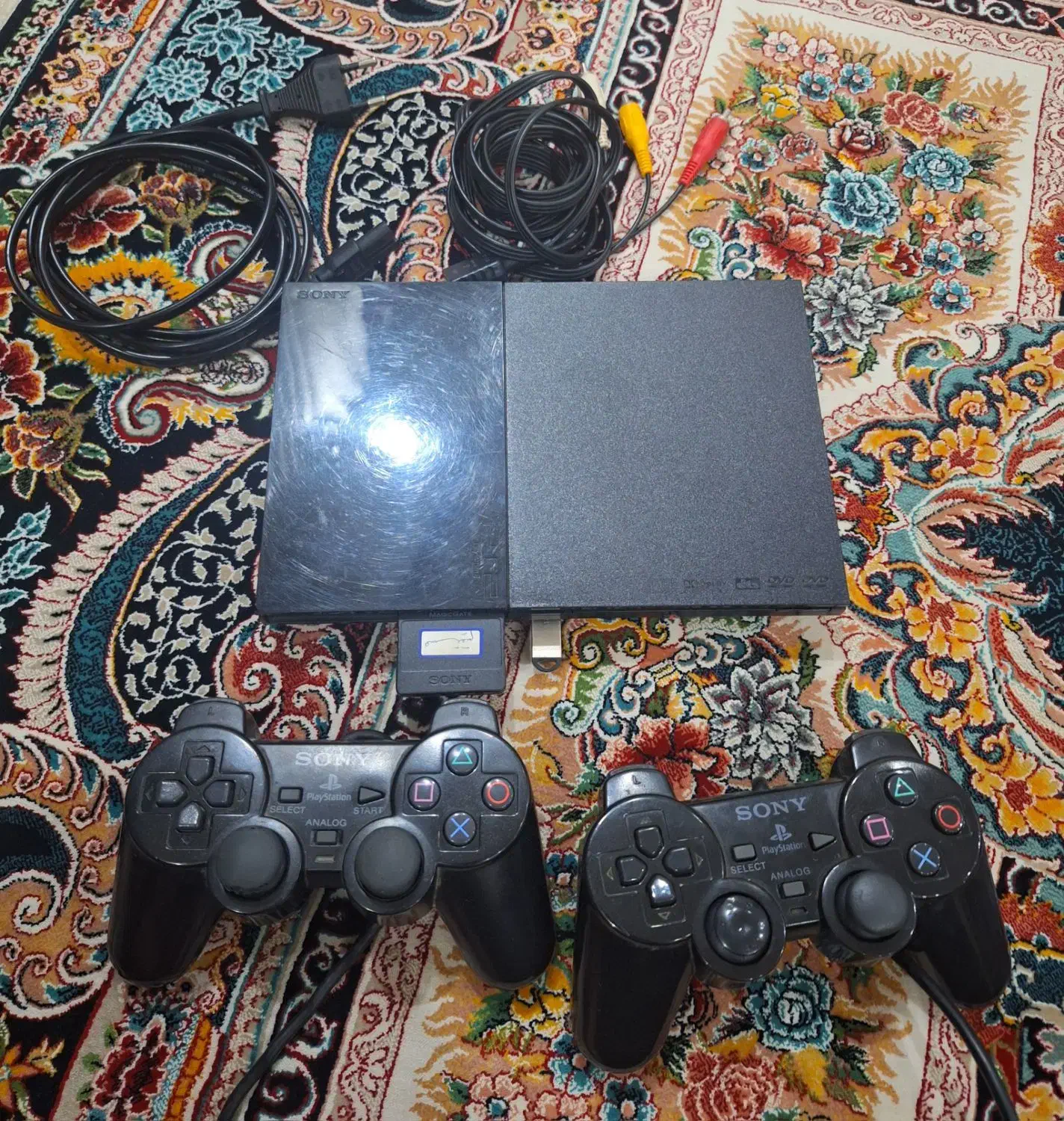 یک عدد پلستیشن ۲ فلشخور|کنسول، بازی ویدئویی و آنلاین|لنگرود, |دیوار