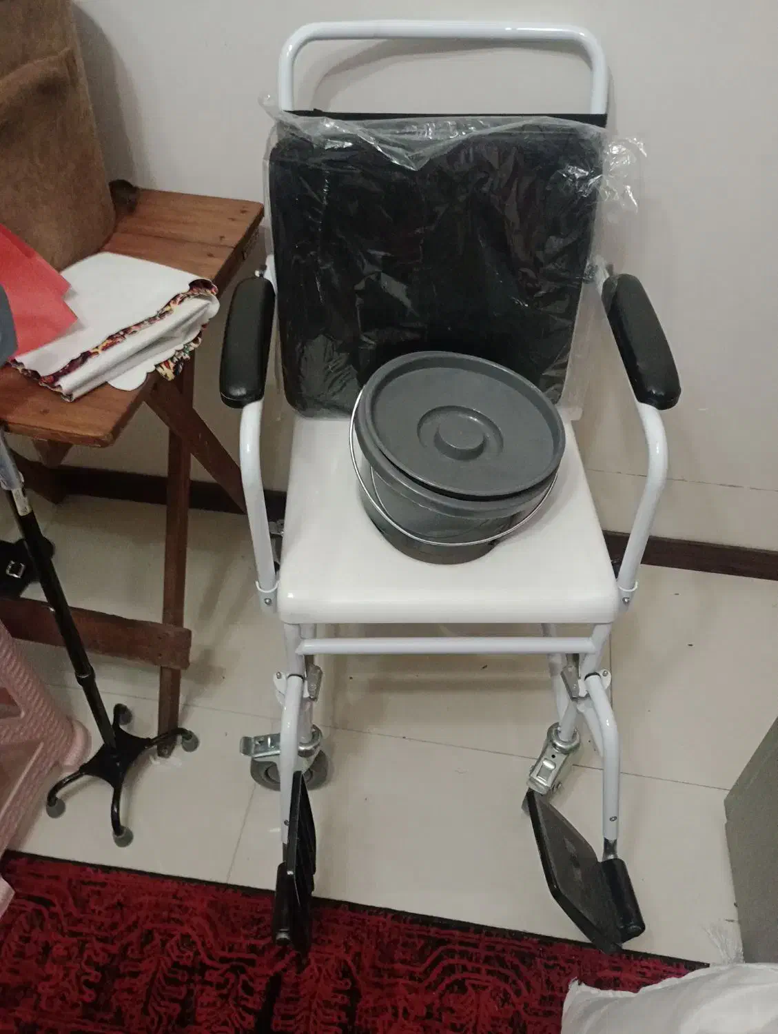 ویلچر حمام و دستشویی|آرایشی، بهداشتی، درمانی|تهران, لویزان|دیوار