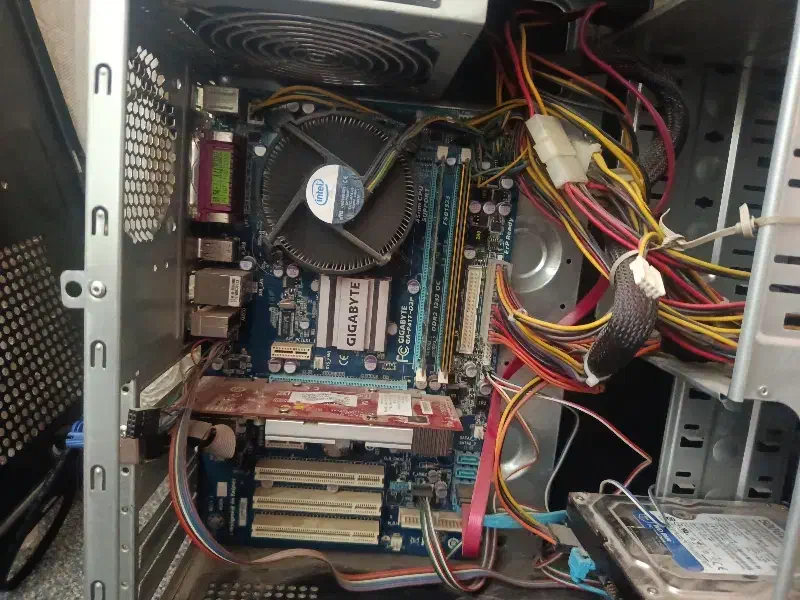 کامپیوتر خانگی|رایانه رومیزی|همدان, |دیوار