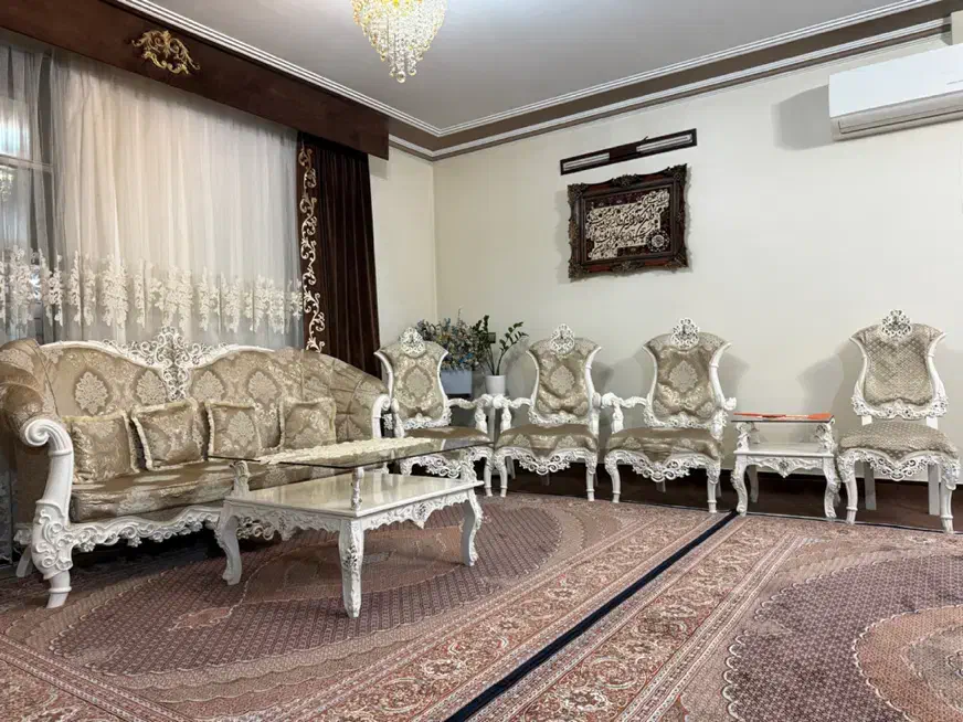 مبل ۹ نفره|مبلمان خانگی و میز عسلی|قرچک, شهرک طلائیه|دیوار
