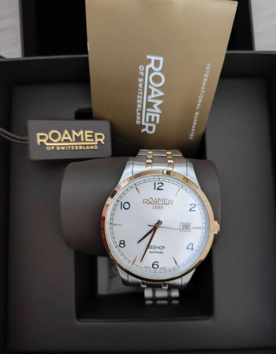 ساعت رومر roamer|ساعت|تهران, فلسطین (میدان انقلاب)|دیوار